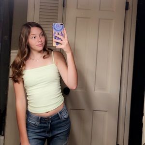 Meet your Posher, Isabella